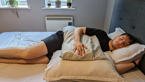 preventing shoulder pain while sleeping on the non-affected shoulder