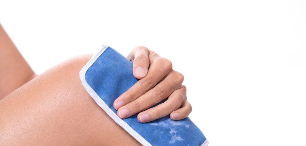 applying ice on knee